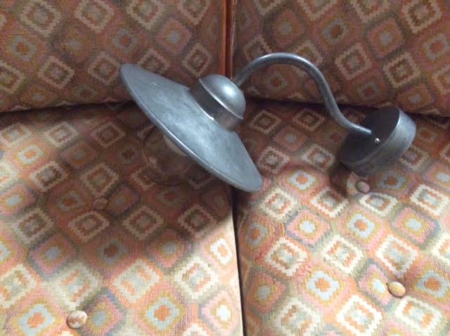 Zinc outdoor wall lamp