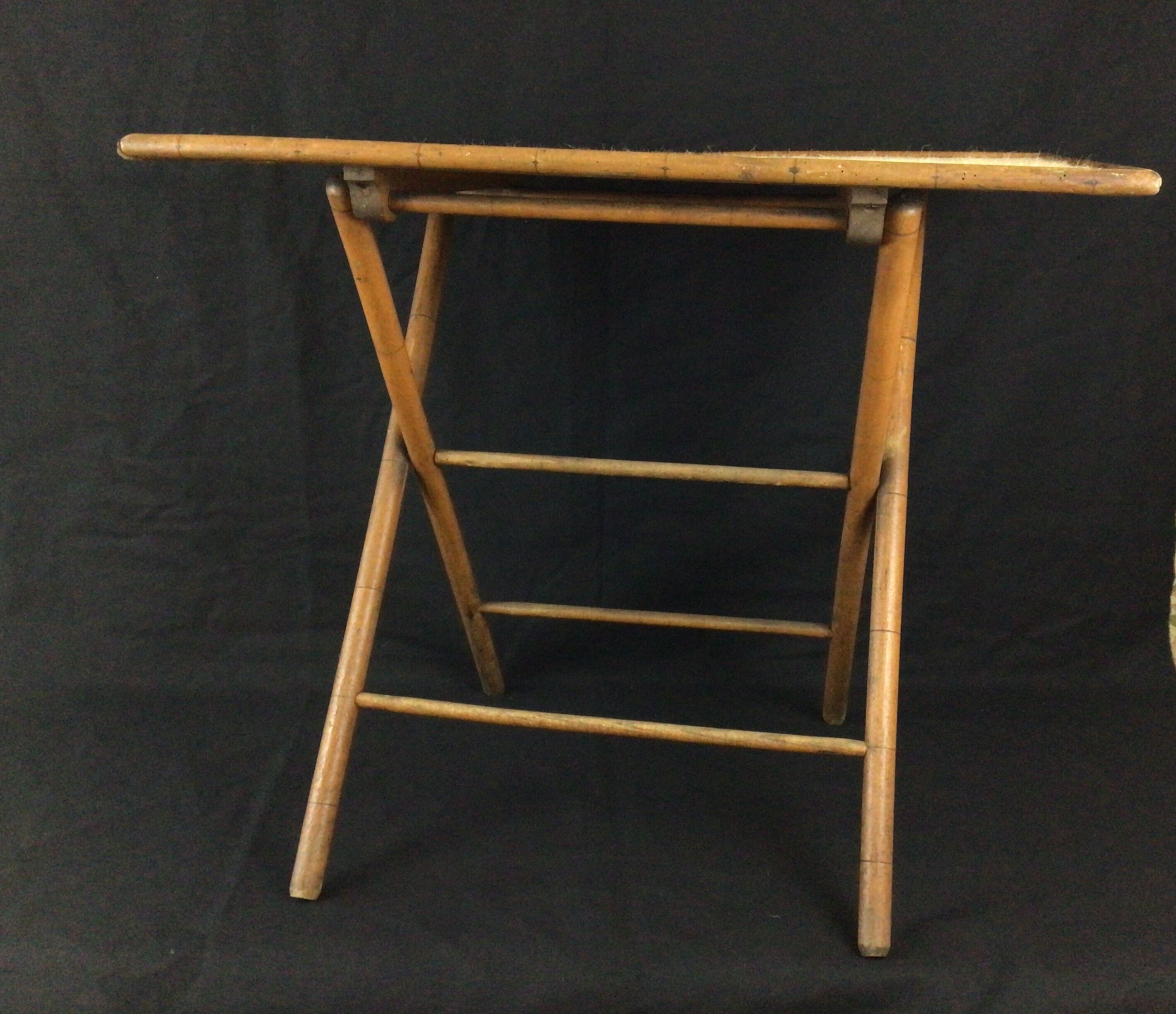 Folding wooden table bamboo way