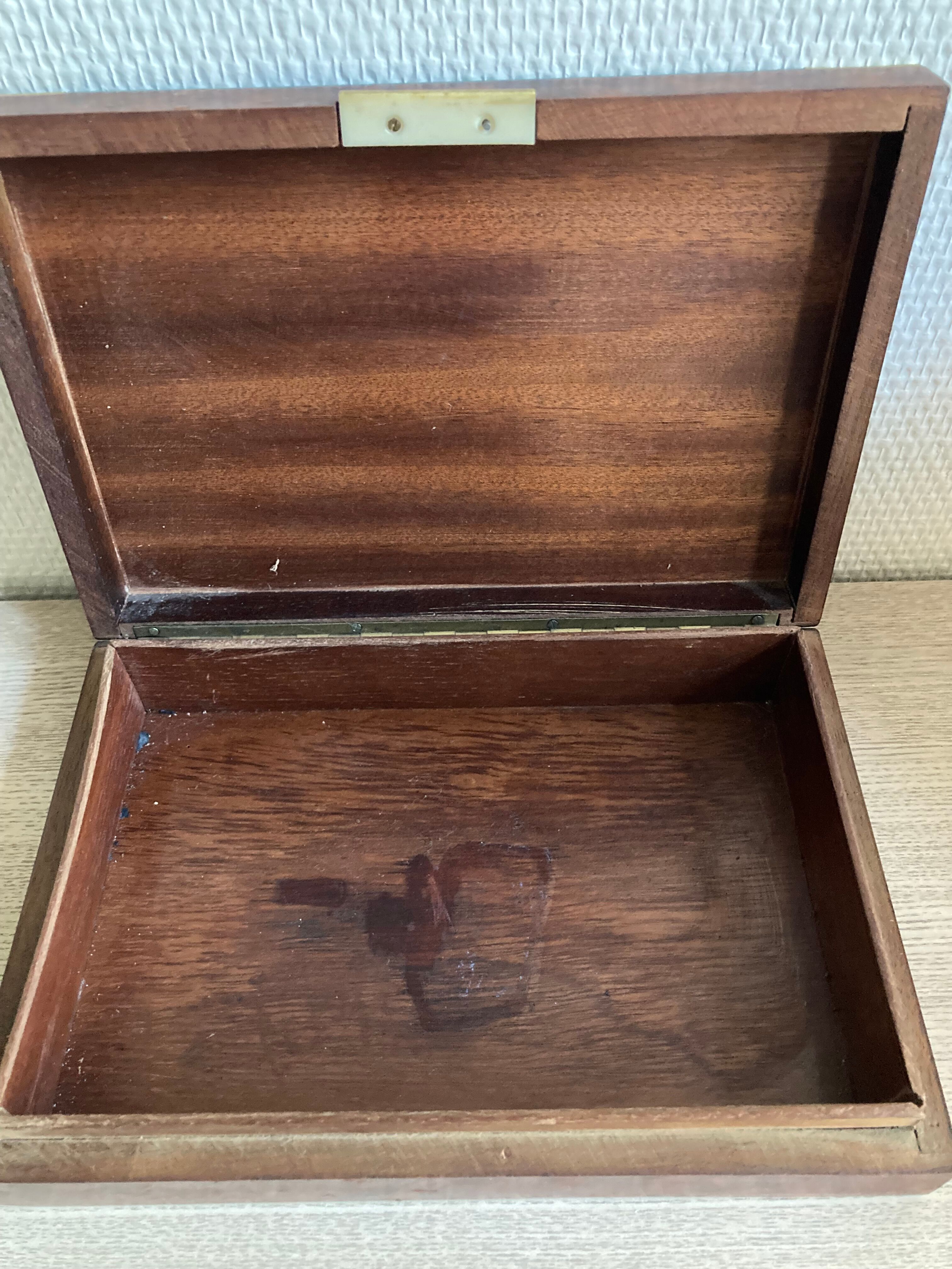 Wooden box