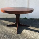 Round table