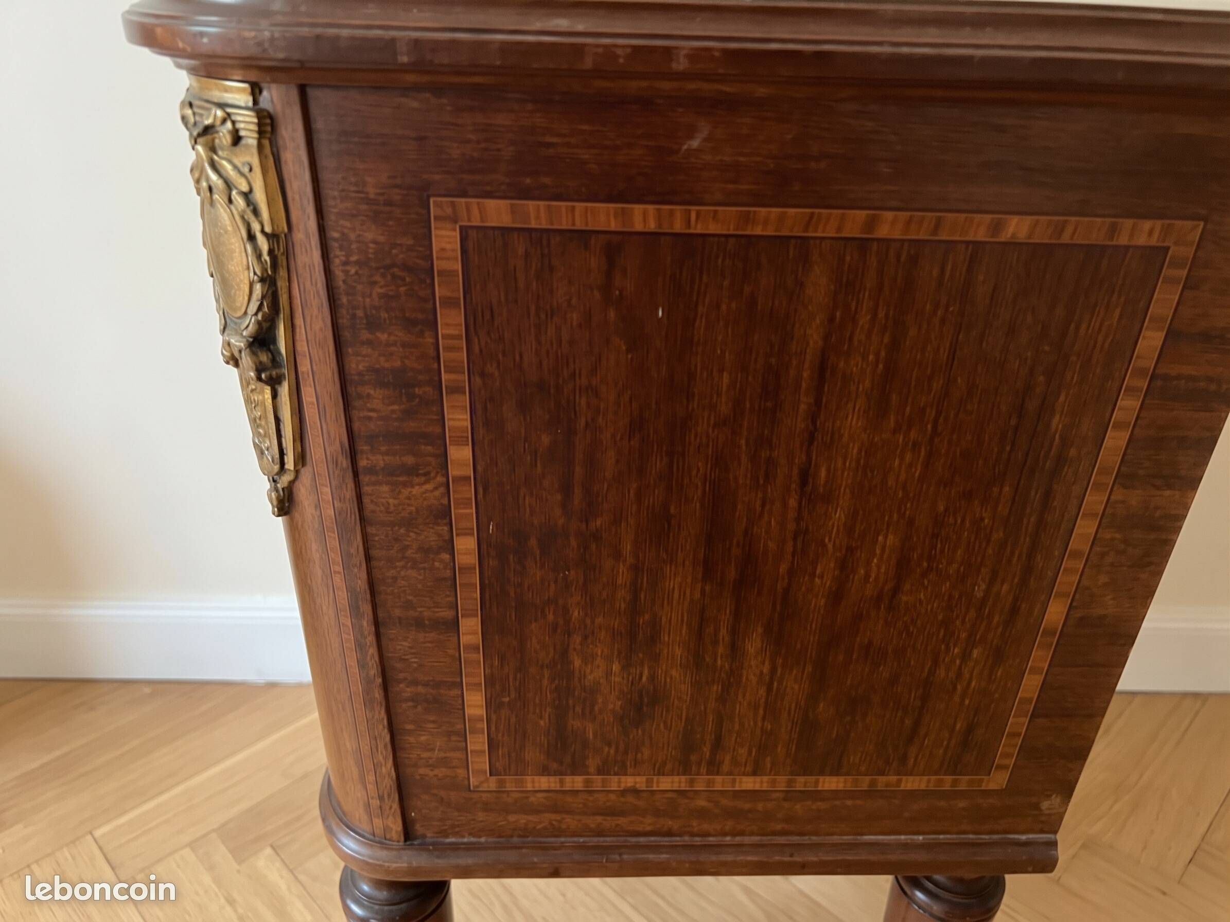 Napoleon III style bedside table in walnut burl and marble