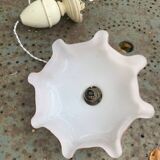 Lustre, suspension en opaline rose et intérieur blanc, complète avec balancier, contre poids,