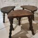 Set 3 tabourets de traite tripodes