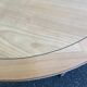 Table ronde extensible style Directoire rénovée en bois clair  avec 2 rallo