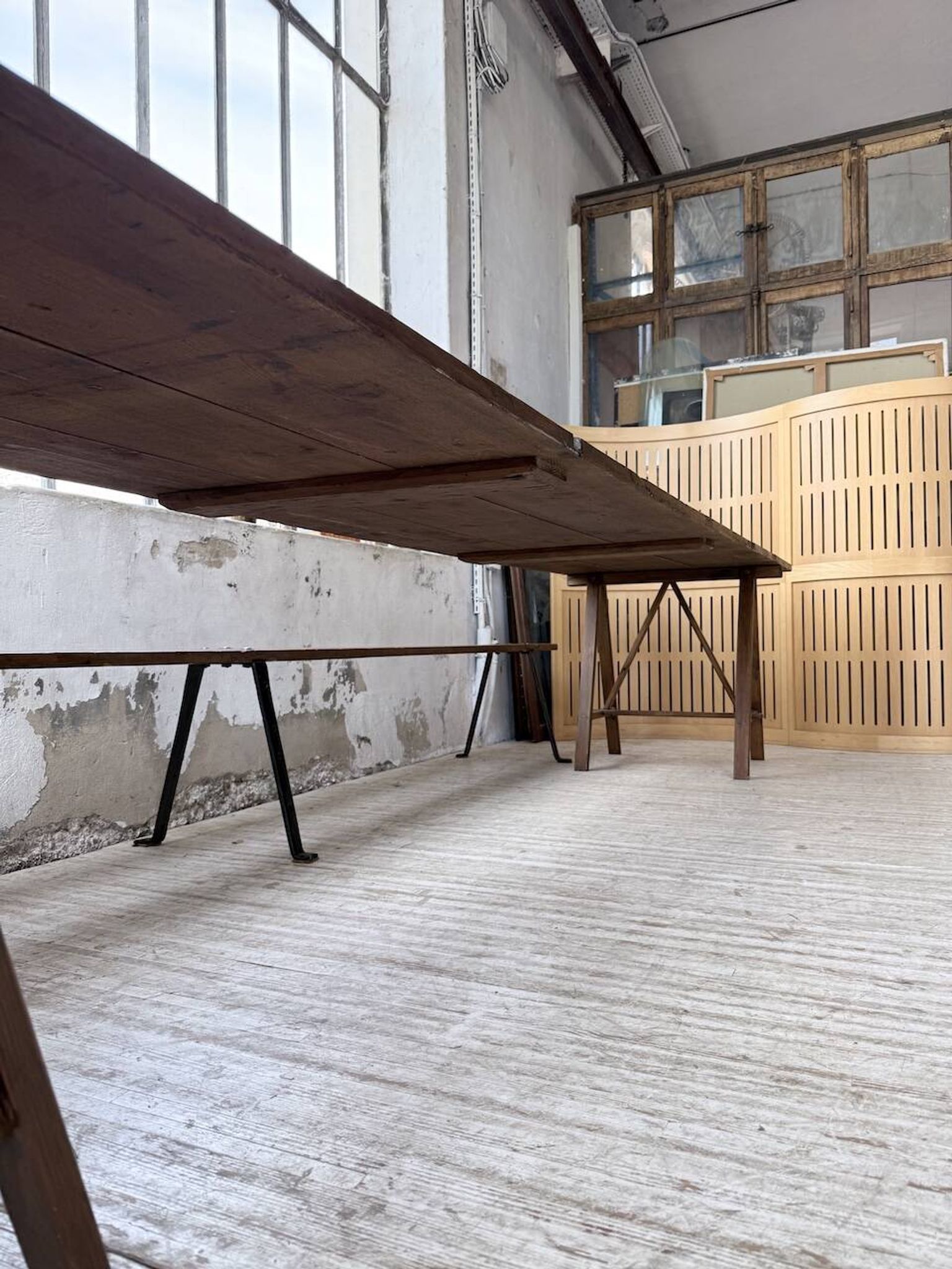 XXL trestle farm table 4m and its benches