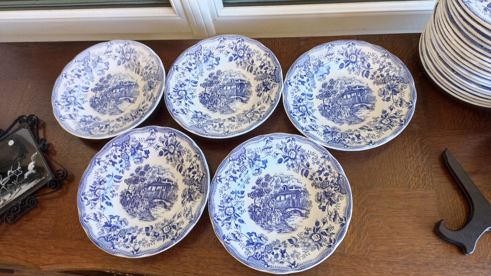 5 hollow iron earth plates per CP - blue