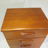 Vintage chest of drawers