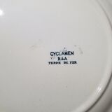 Flat plate of the earthenware factory of Salins model Cyclamen