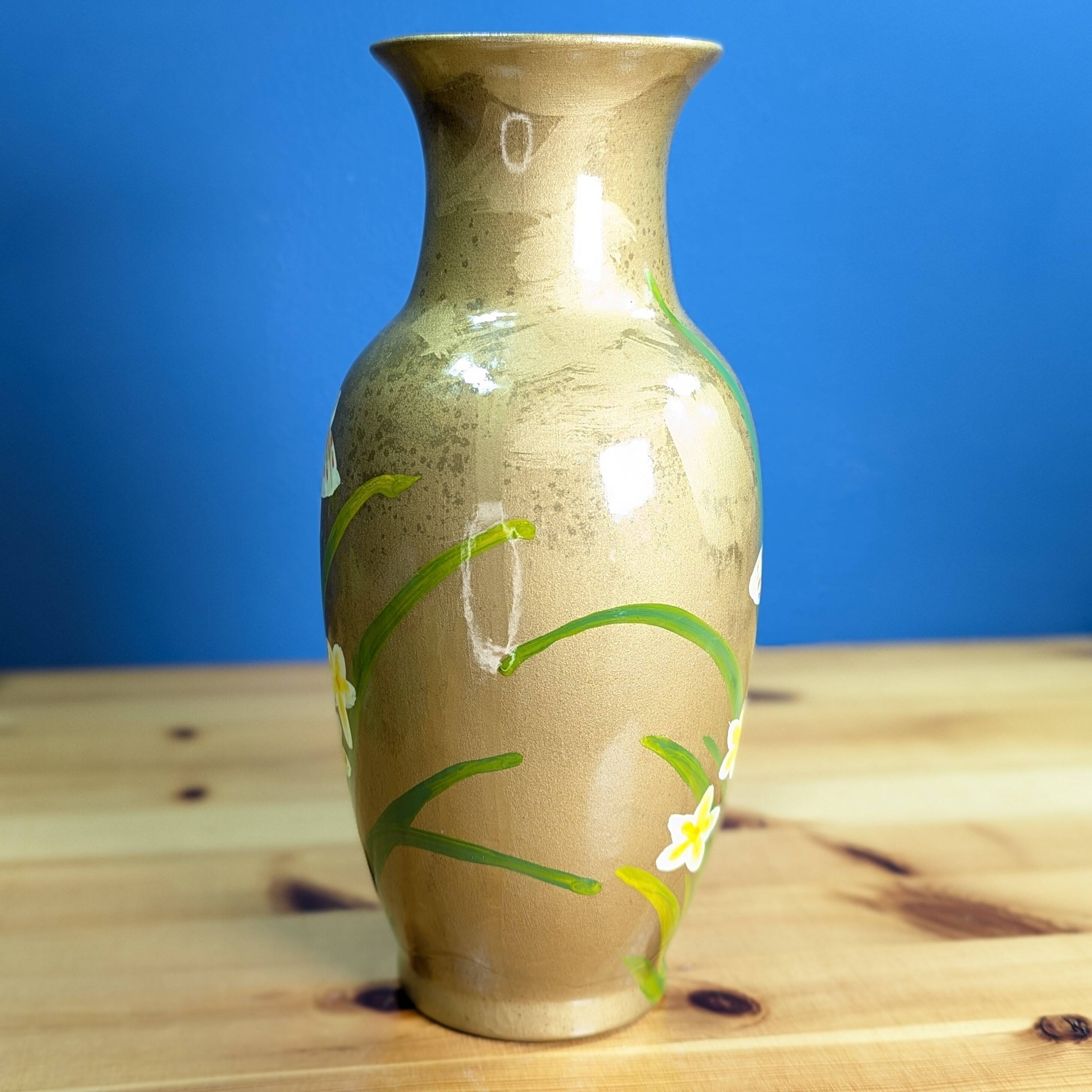 Old Indian Floral Vase Hand Painted Green Gold Background 25cm