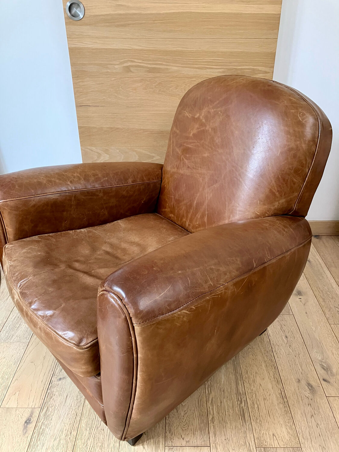 Club leather armchair