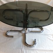 Round coffee table 1970