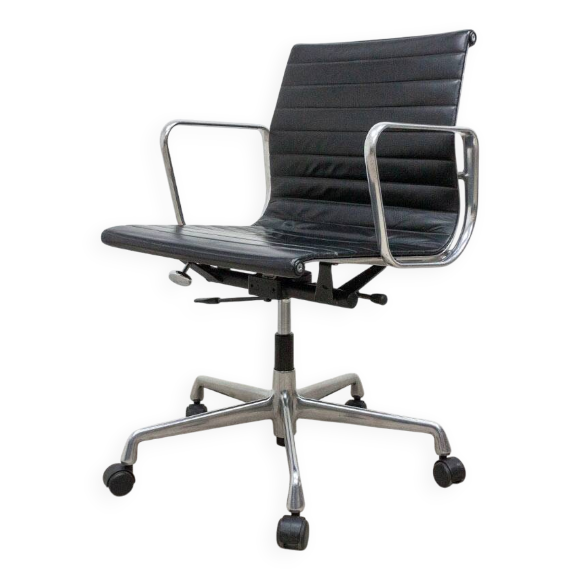 Vitra EA118 armchair in black leather