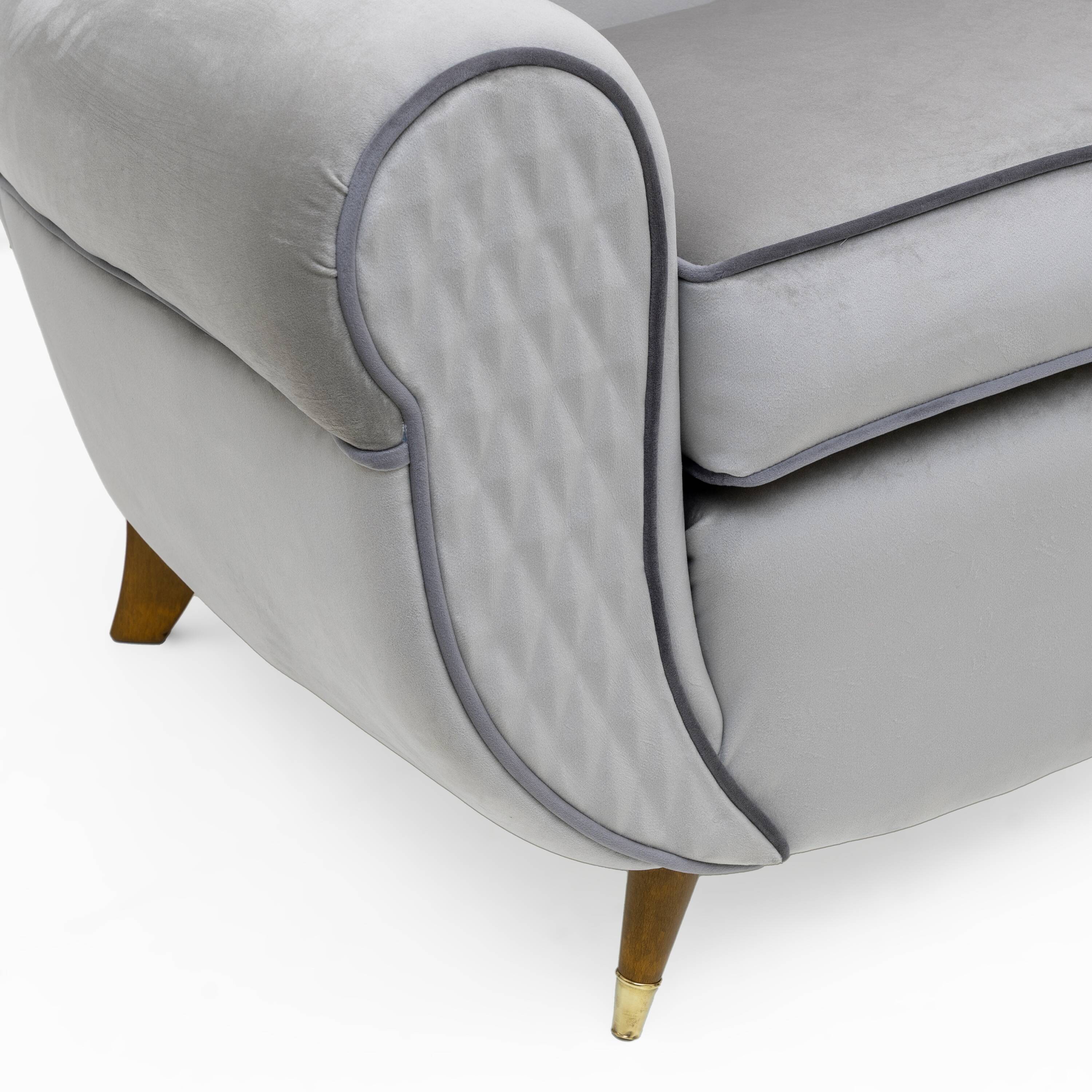 Attributed Guglielmo Ulrich Art Deco Italian Velvet Sofa, 1940s