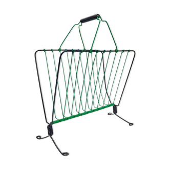 Scoubidou magazine holders