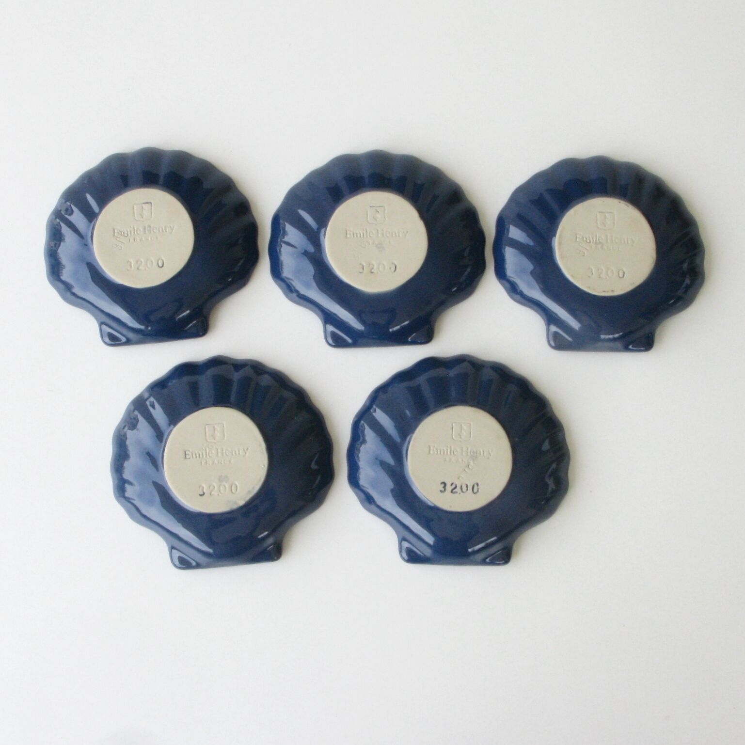 Set of 5 emile henry scallops