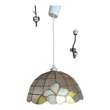 Mother-of-pearl suspension