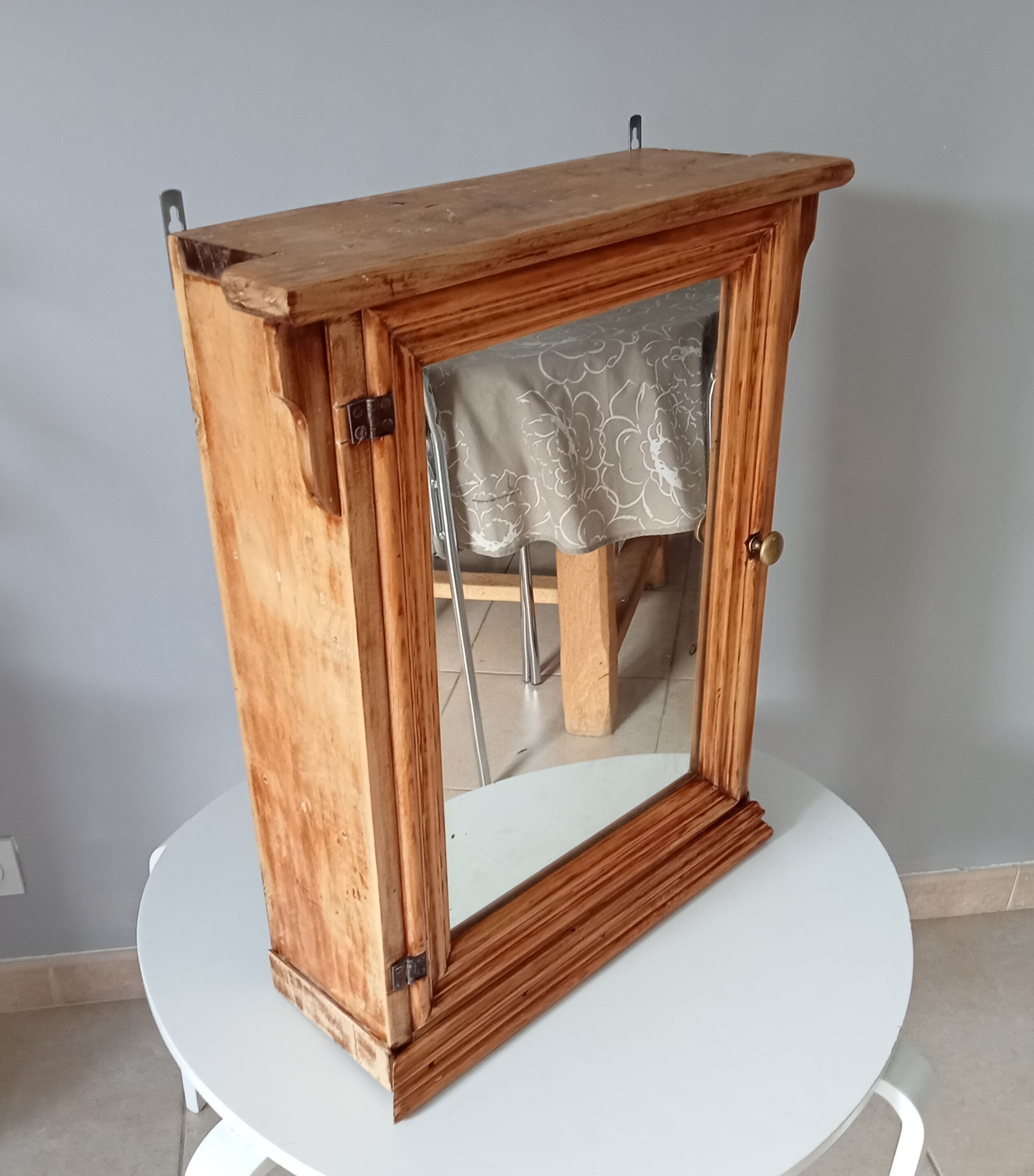 Art Deco medicine cabinet 40s/50s