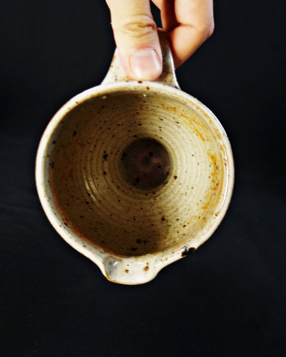 Pichet en grès pyrité à décor de chardons signé Suzanne Dauliach années 70