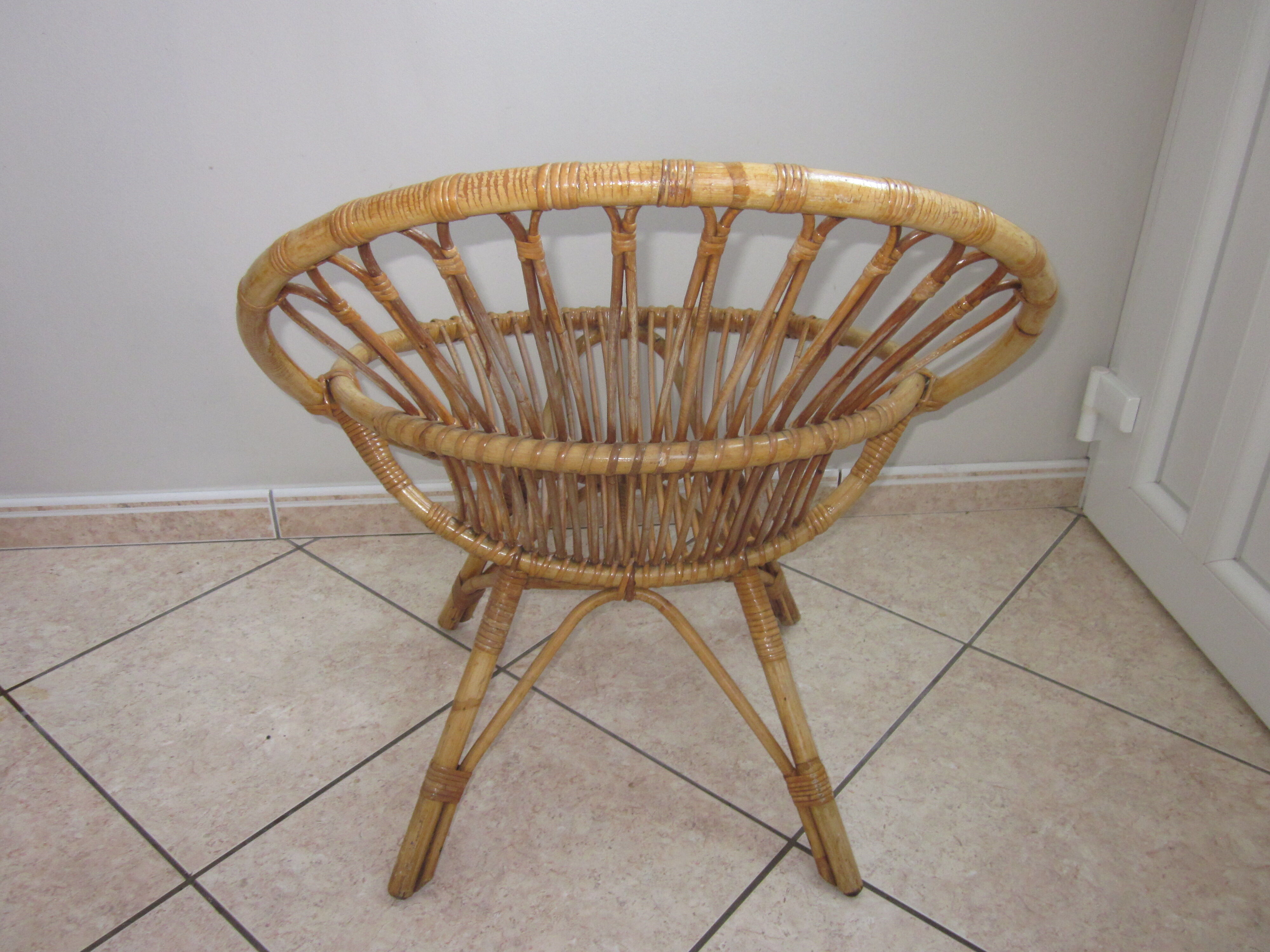 Adult rattan shell armchair from the years 60-70