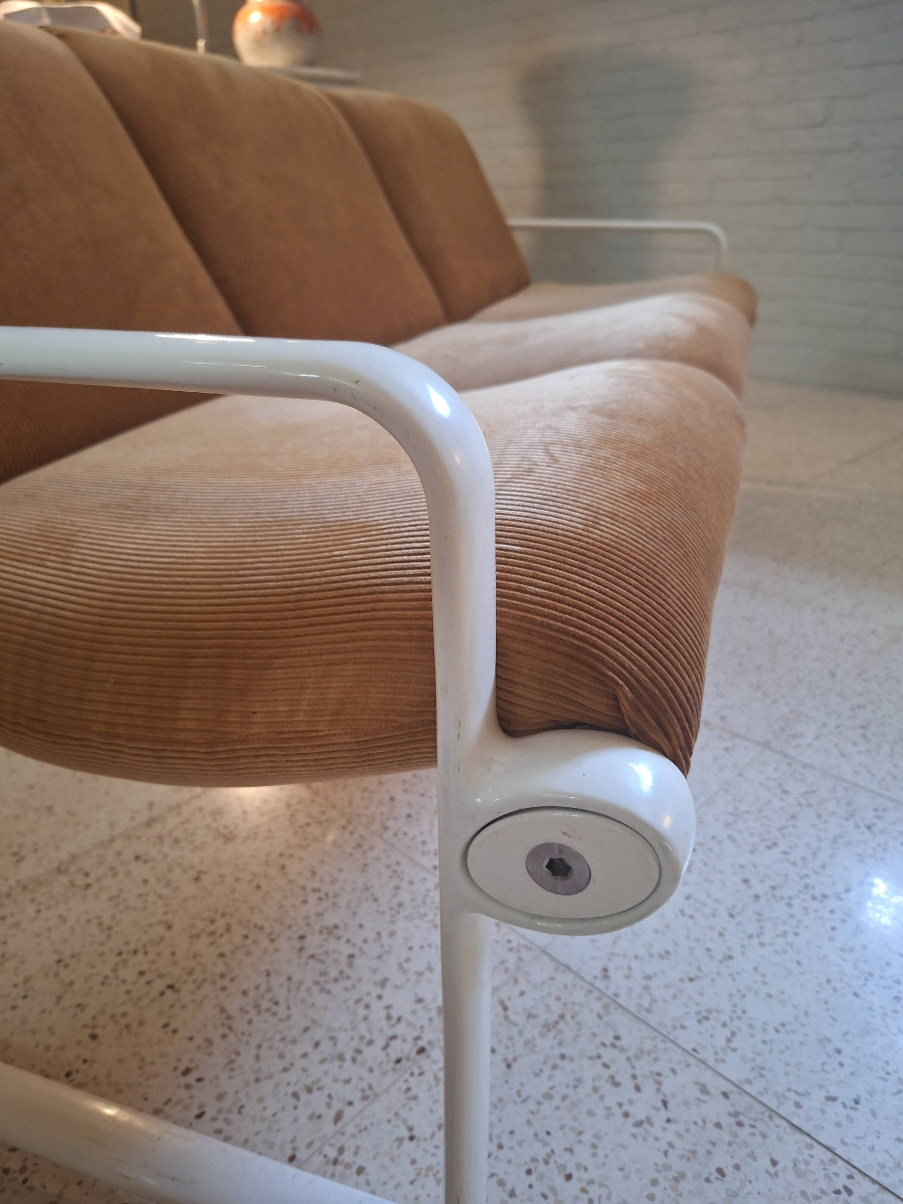 3 seater sofa by Bruce Hannah and Andrew Morrison for Knoll, 1970s.