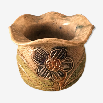 Vase corolle en grès motif floral