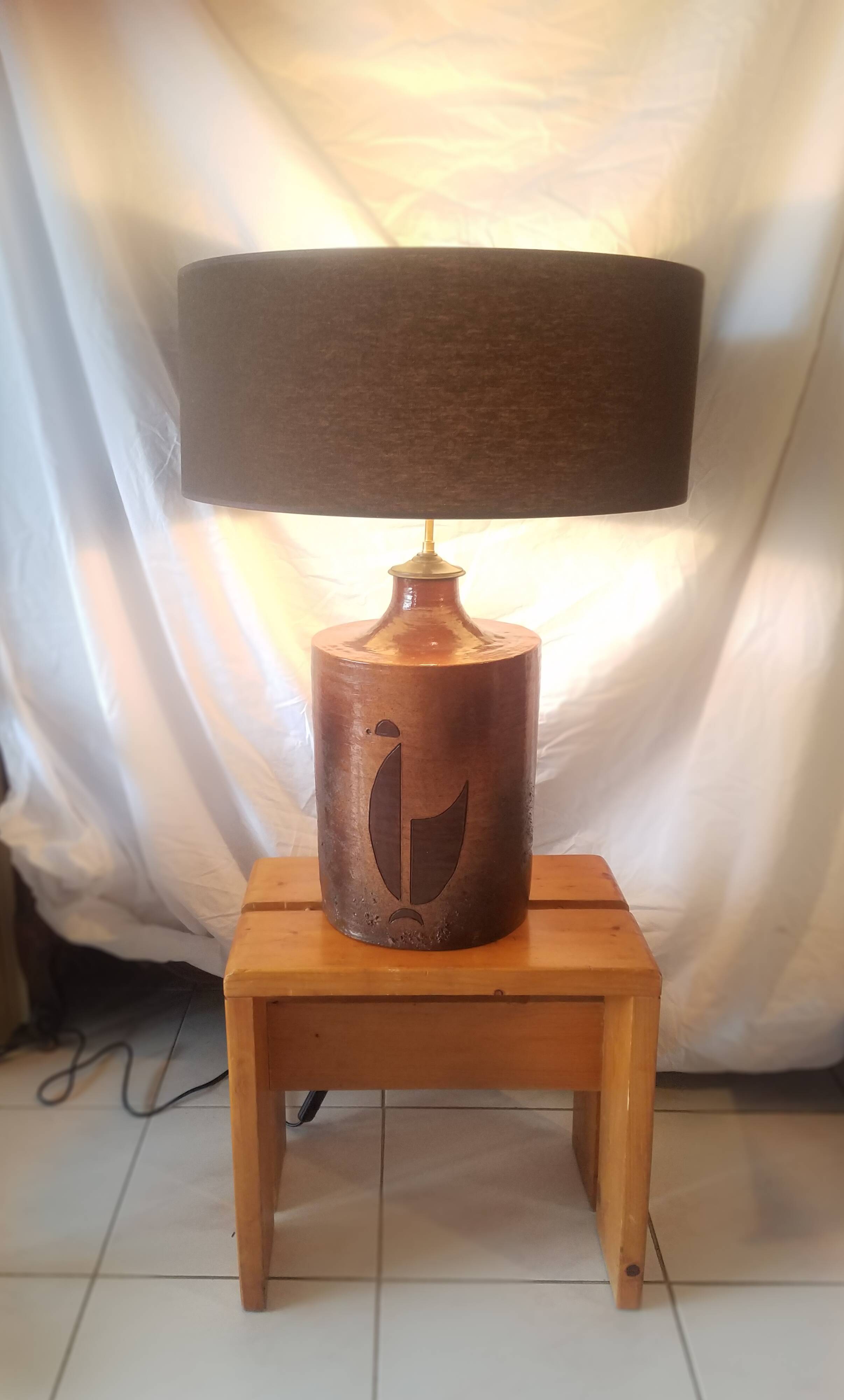 Vintage ceramic lamp stand 1970