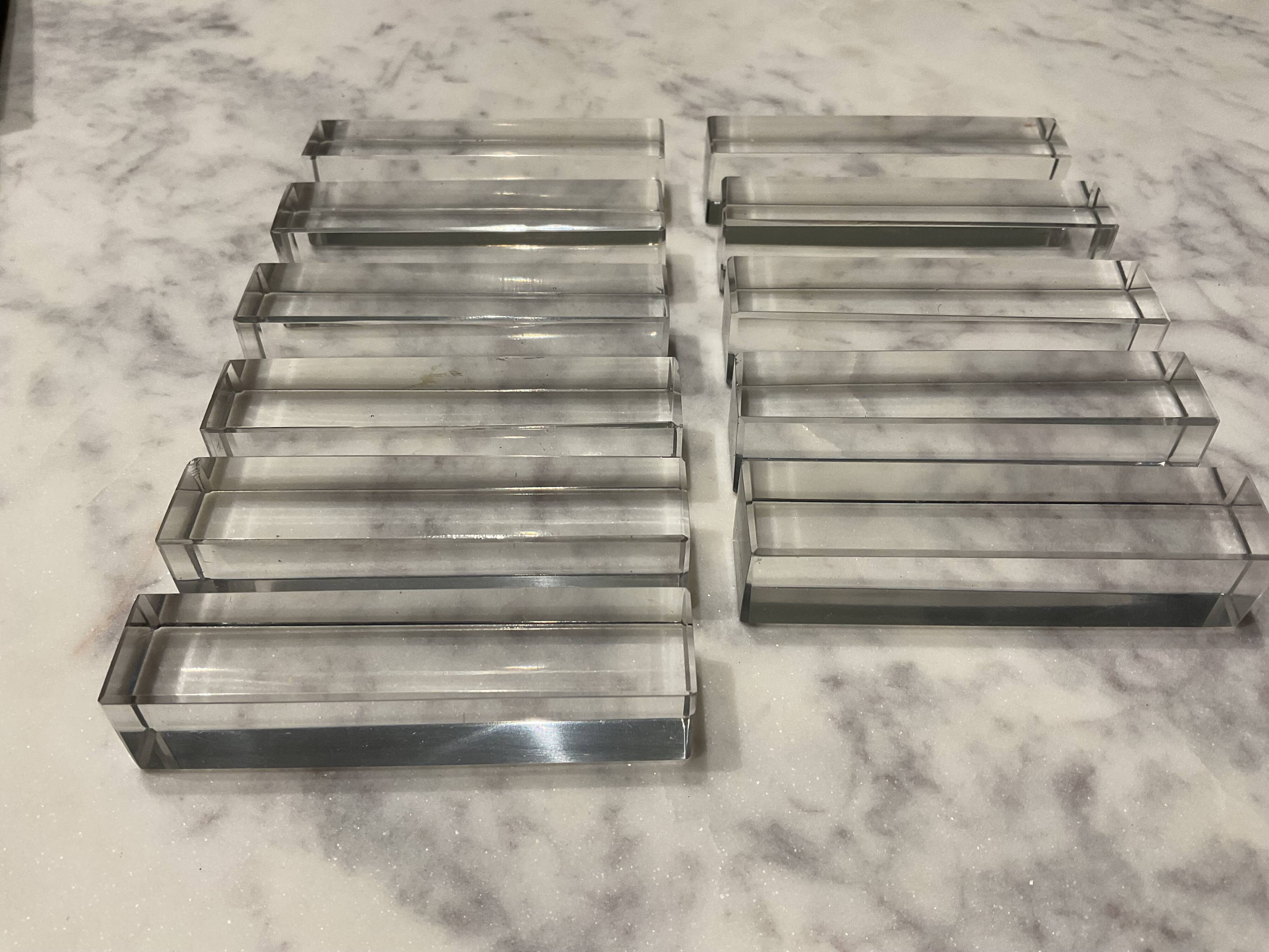 11 crystal knife rests. Vintage