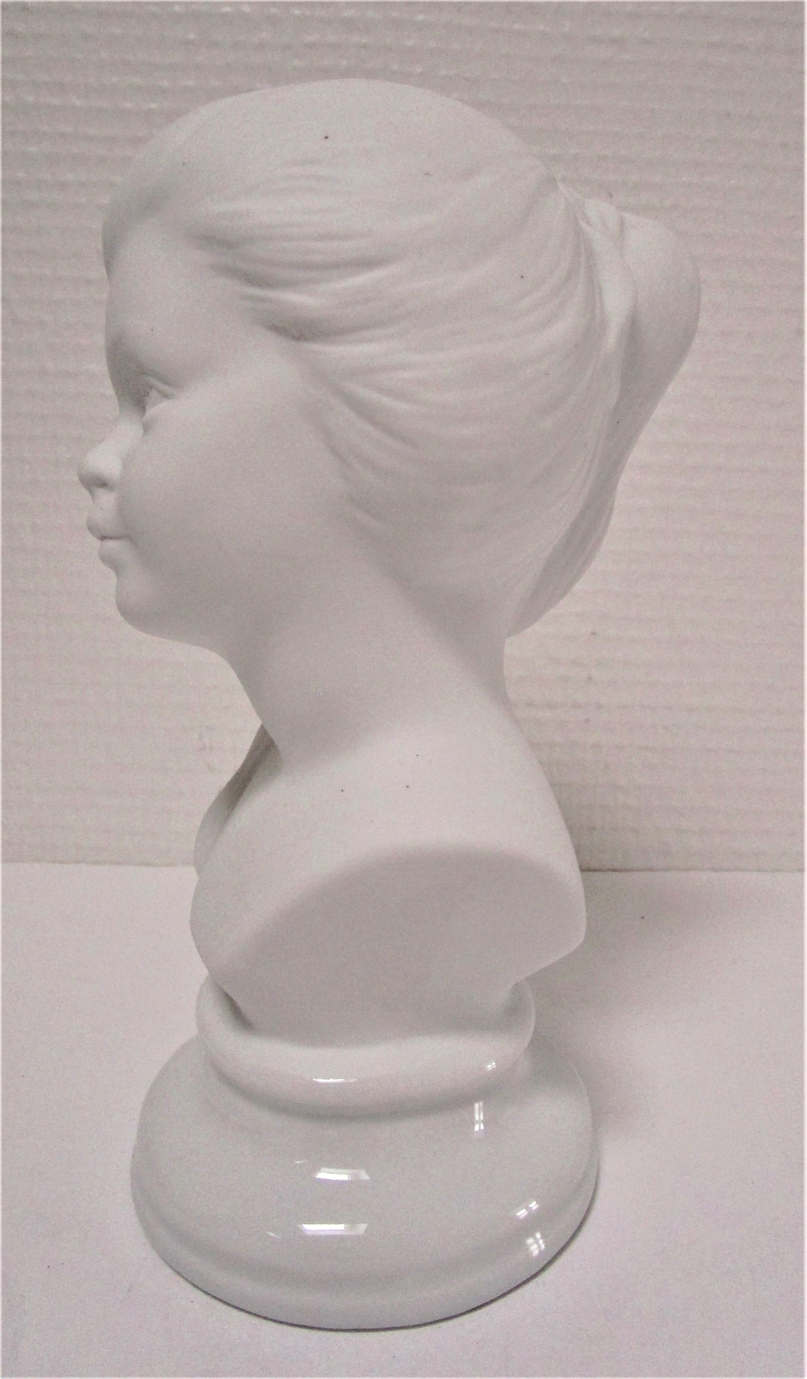 Bust biscuit porcelain little girl
