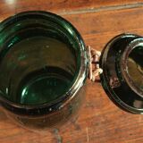 Jar lorraine green glass with lid