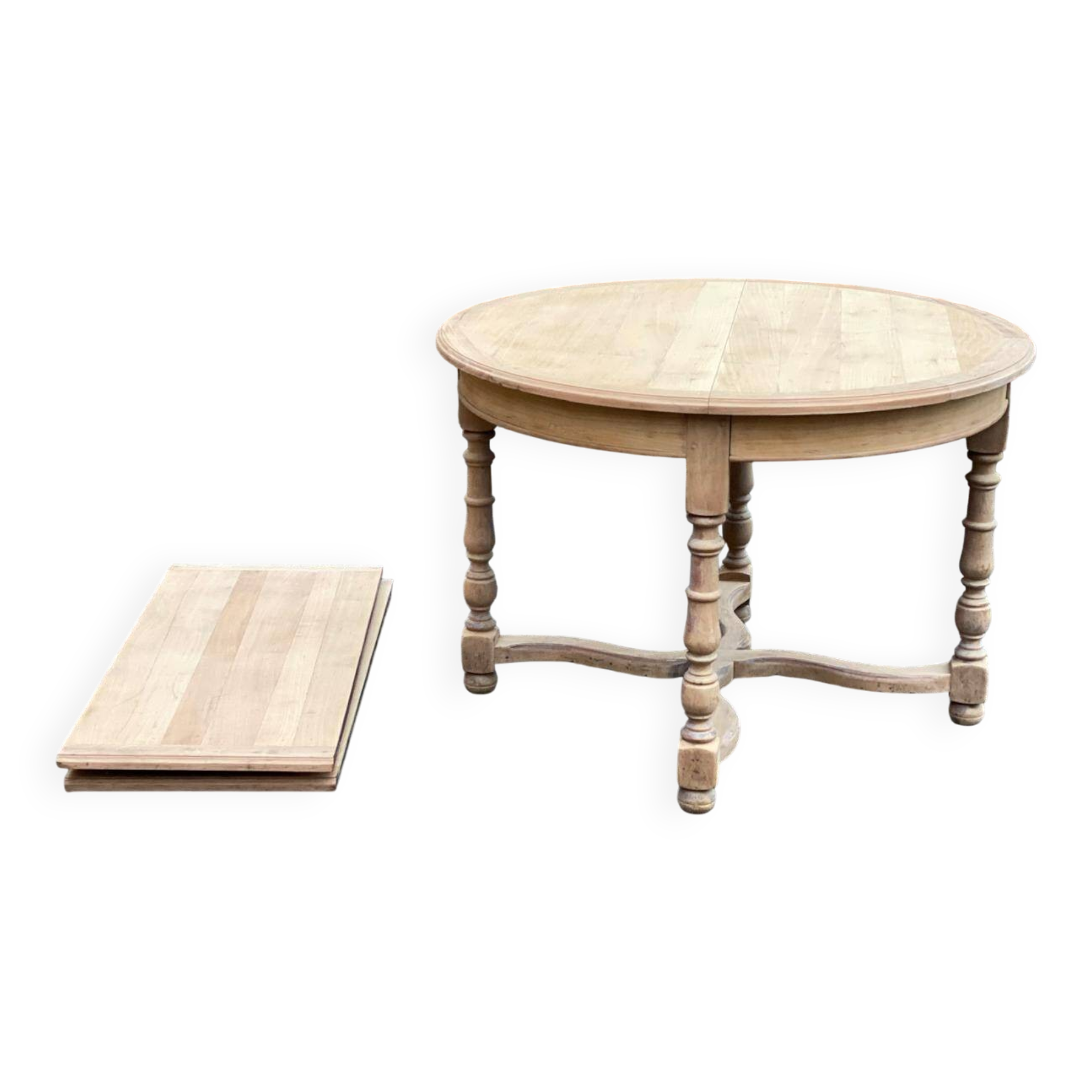 Extendable round farmhouse dining table restored in solid oak from the 19th century