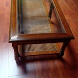 Coffee table in wood, glass and rattan