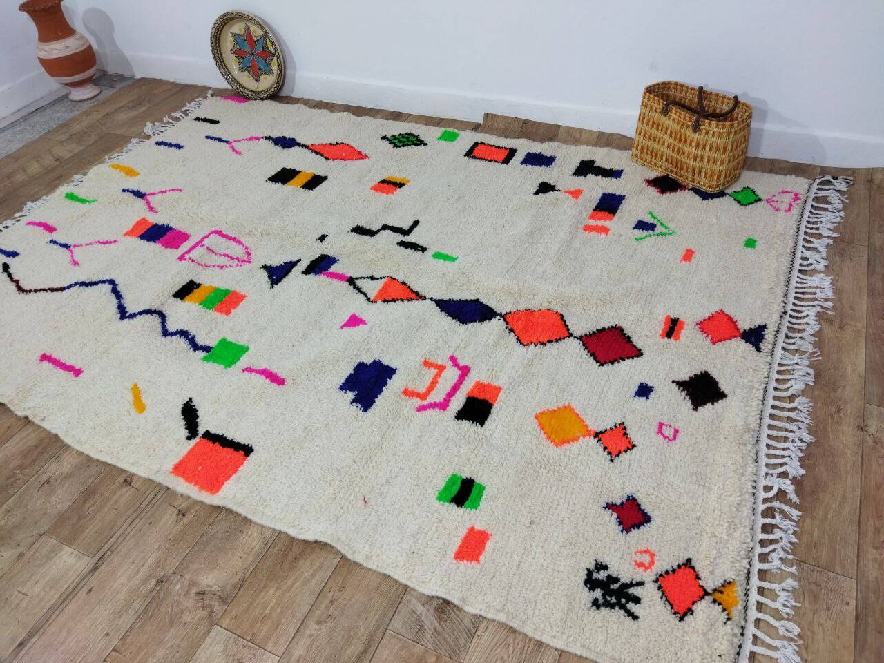 Tapis berbère marocain artisanal fait main 272 x 198 cm