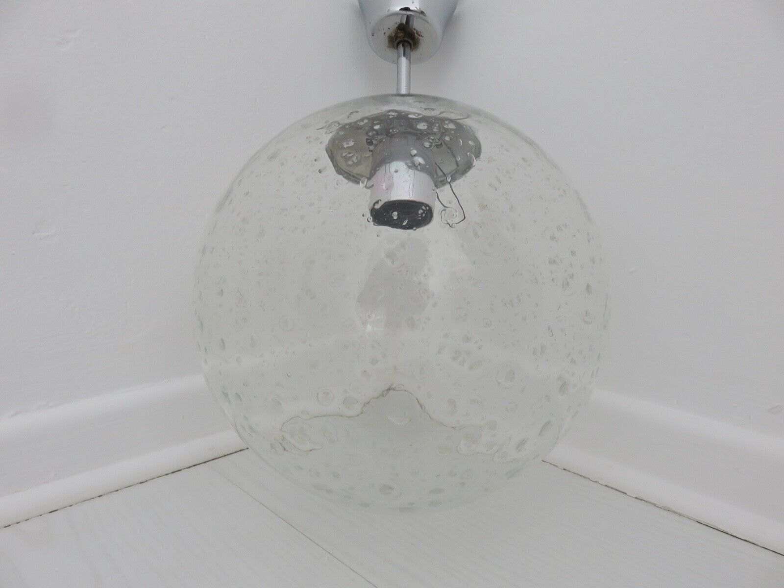 Suspension Raak amsterdam en verre bullé et métal chromé années 70