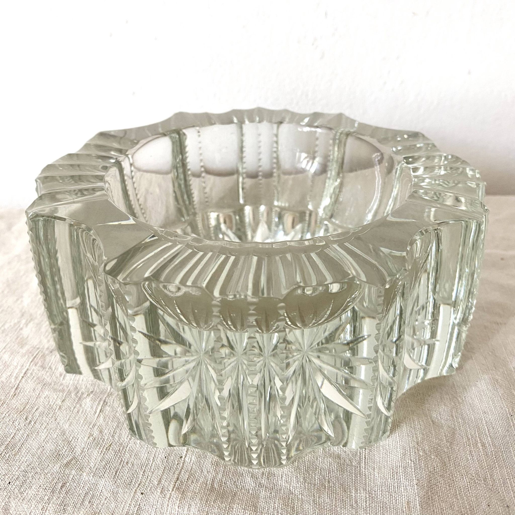 Cendrier vintage en verre épais