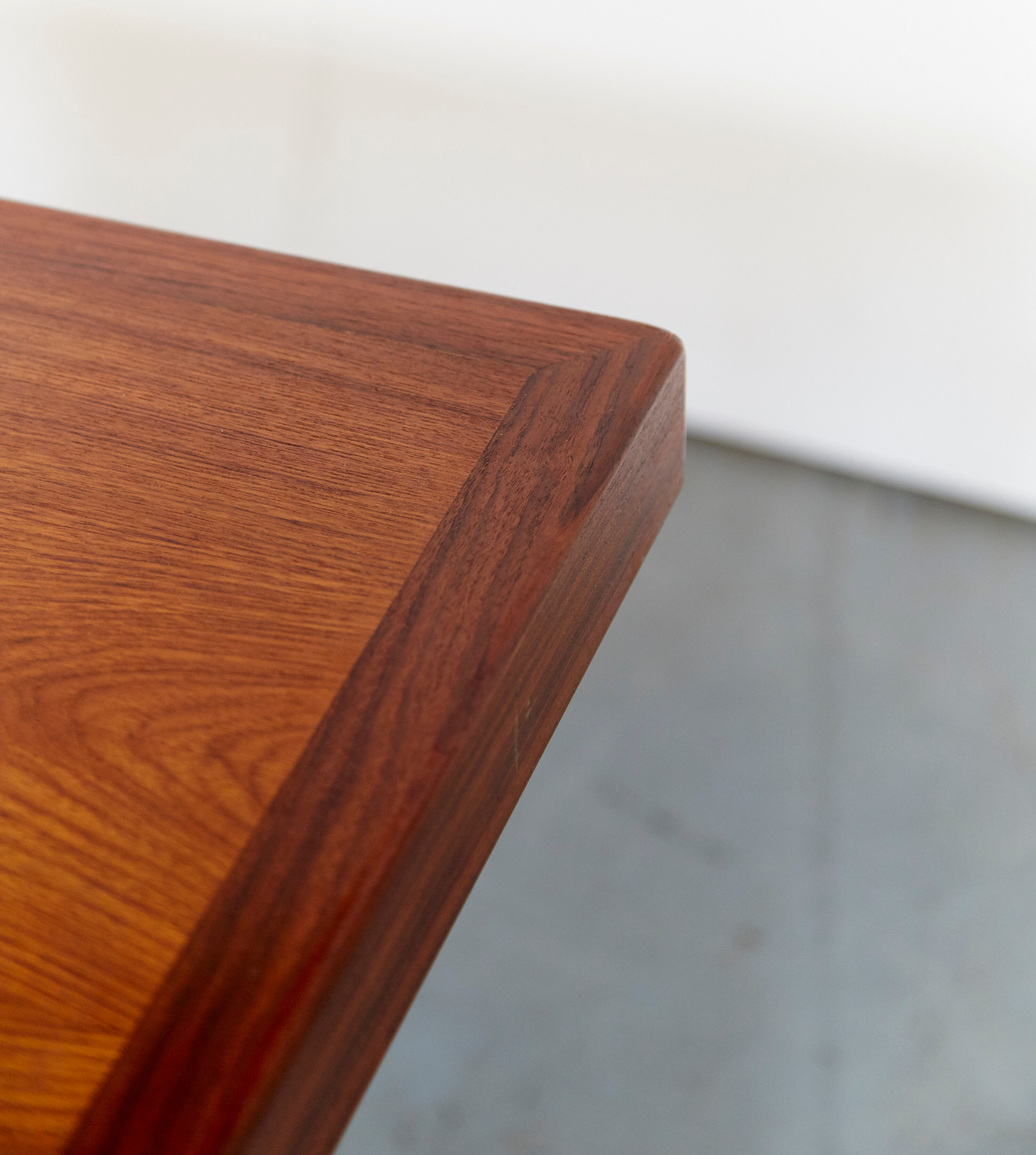 Table de salle à manger par Nanna Ditzel pour Saren Willadsen et chaises conçues par Kai Lyngfeldt-Larsen