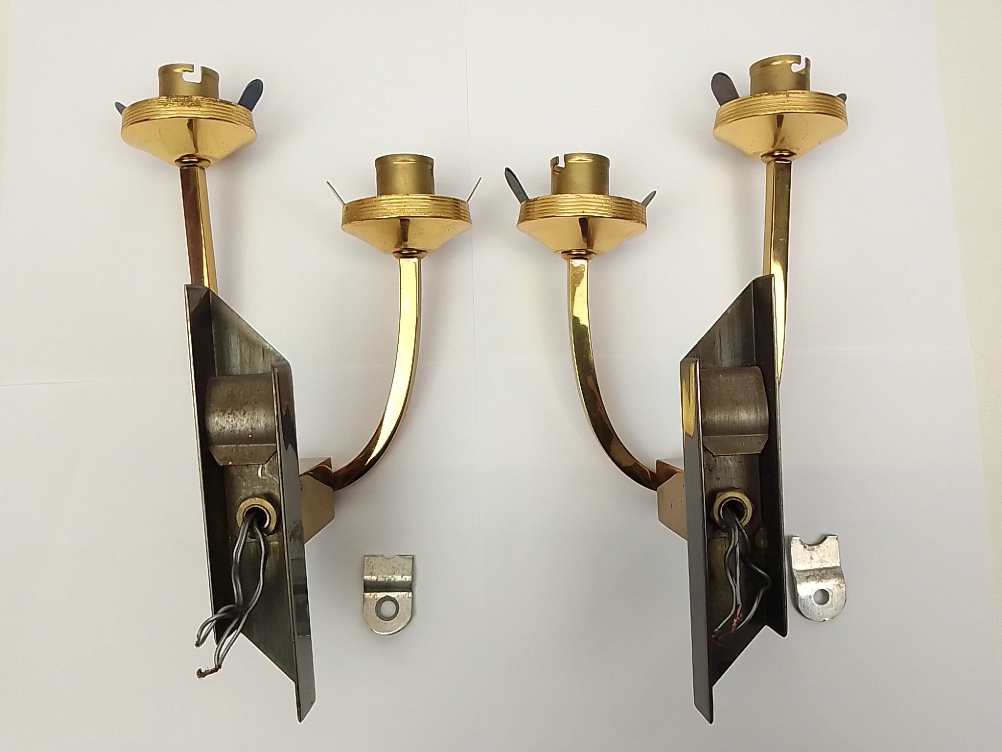 Pair of wall lamps in gilded metal and opaline style white glass