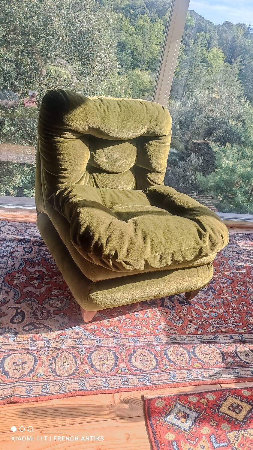Fauteuil velours des années 60/70 en parfait état