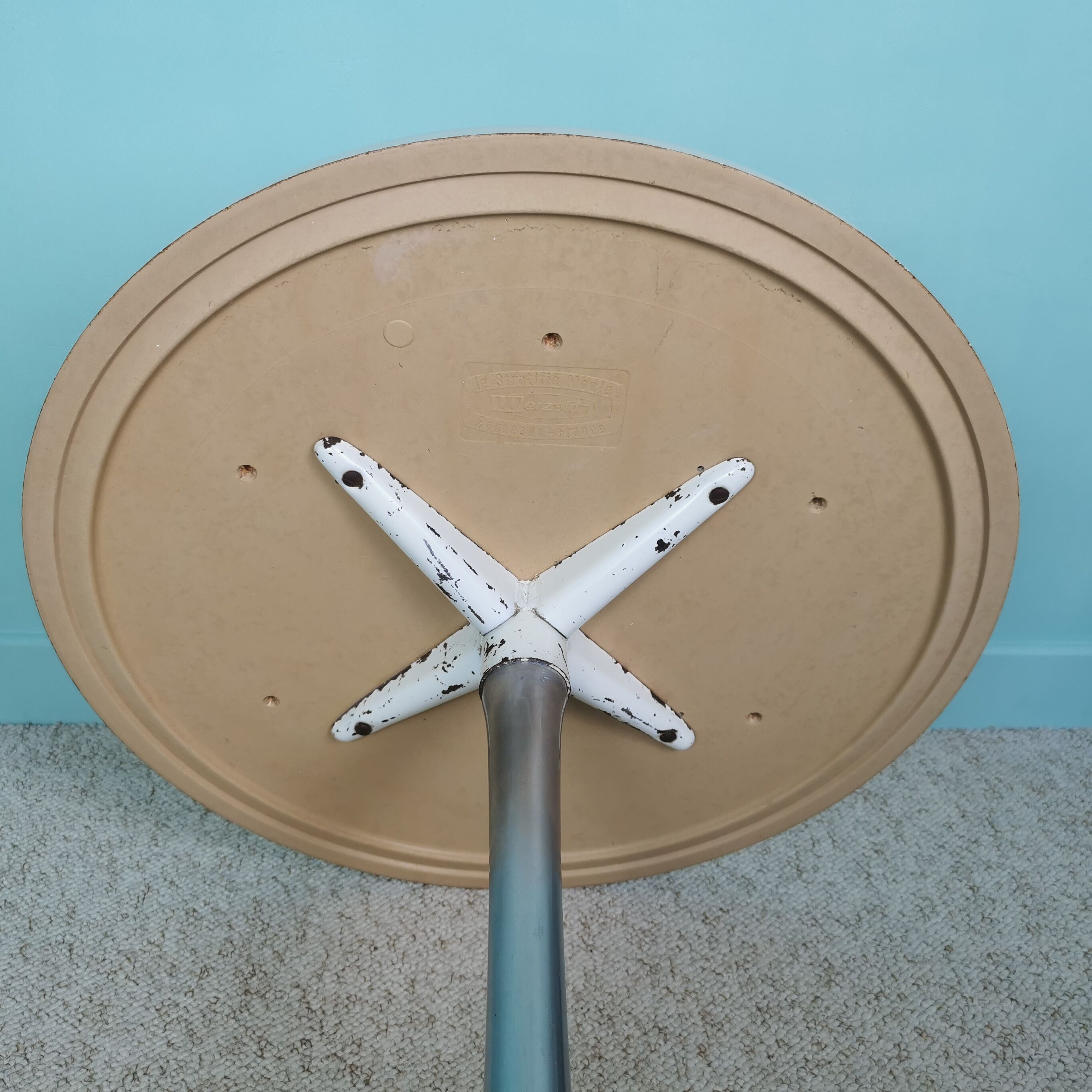 Wersalit coffee table