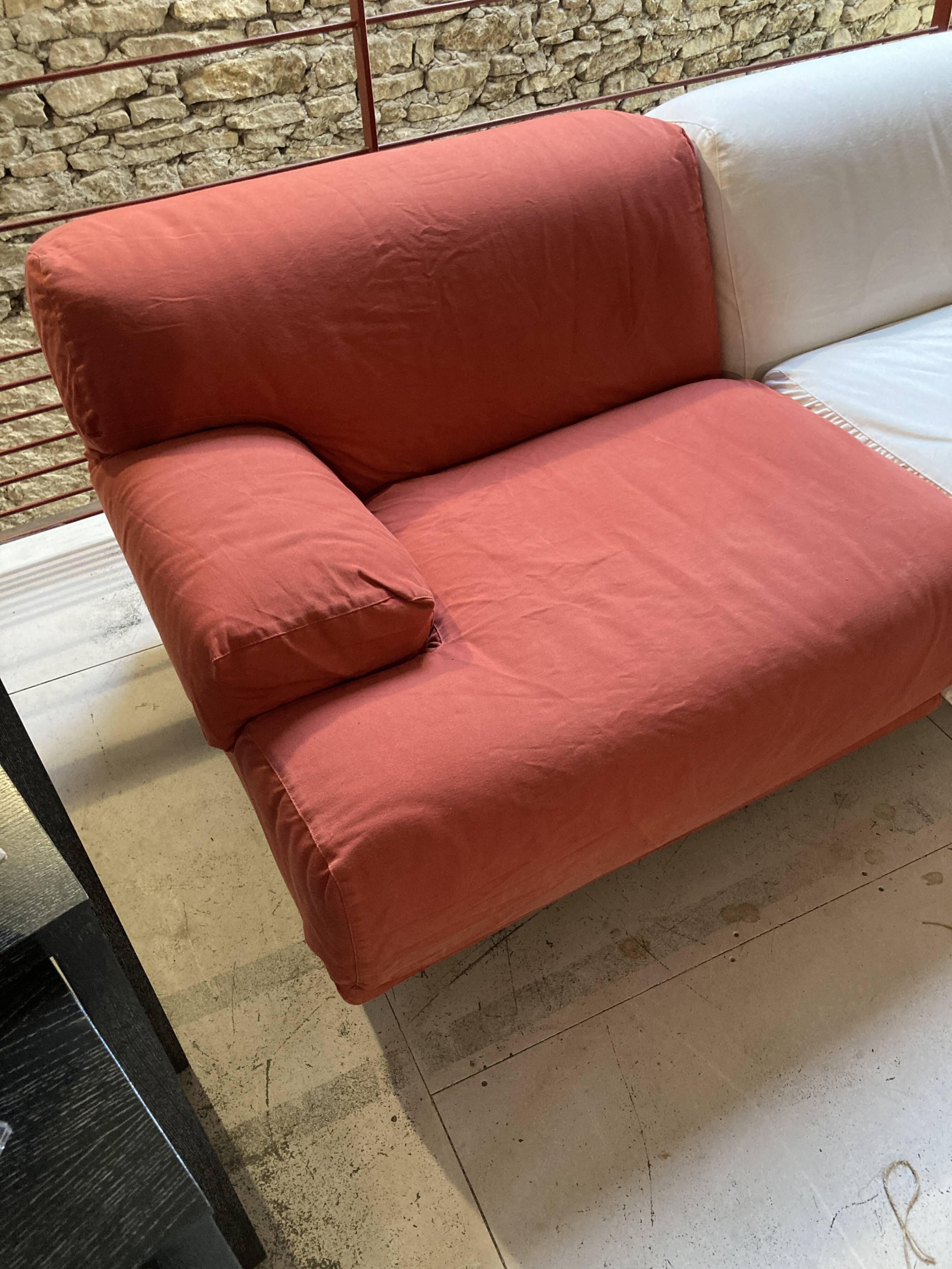 Fiandra modular sofa - Vico Magistretti - Cassina - red and white