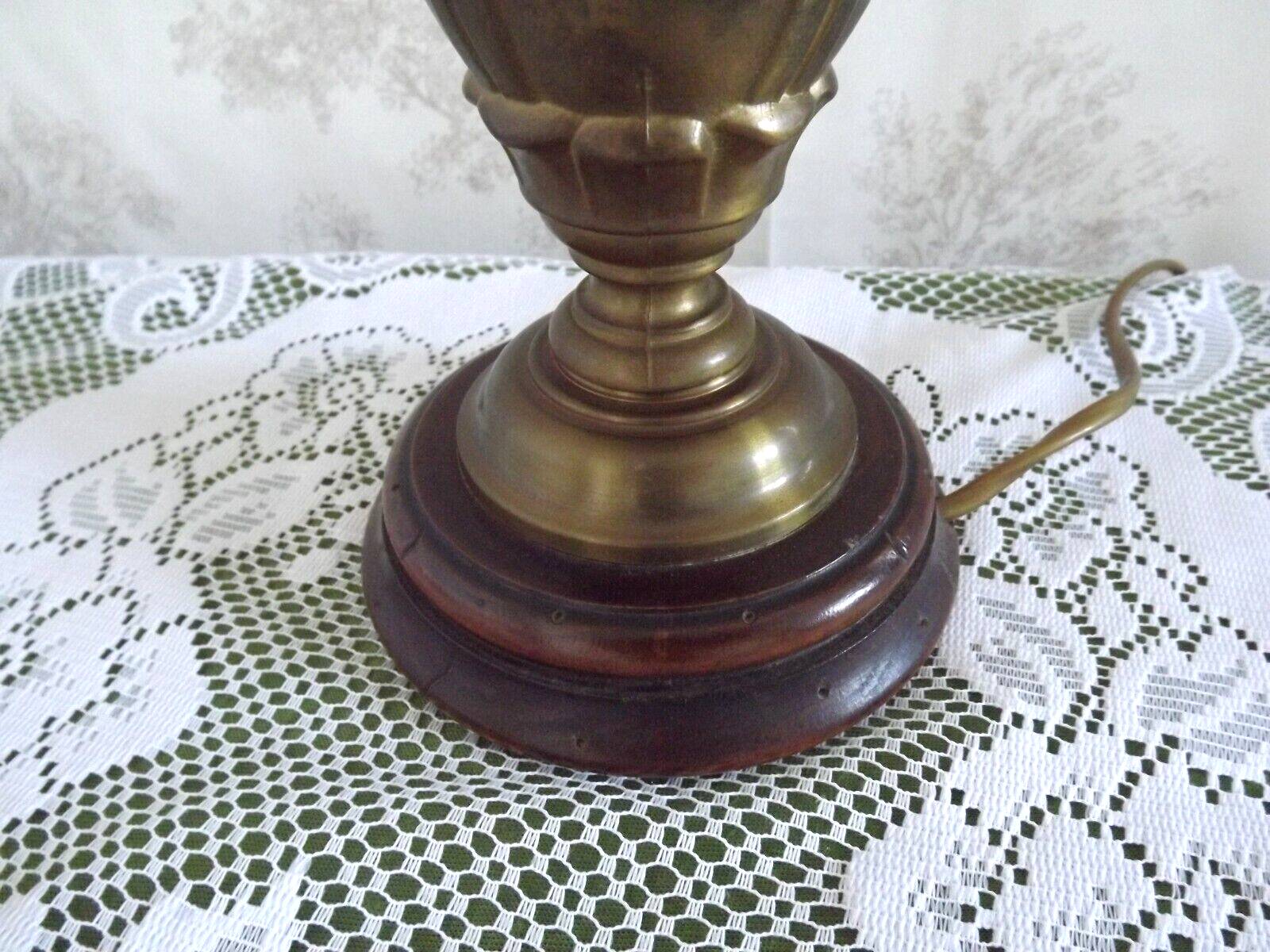 Glass and bronze lamp, Art Nouveau France