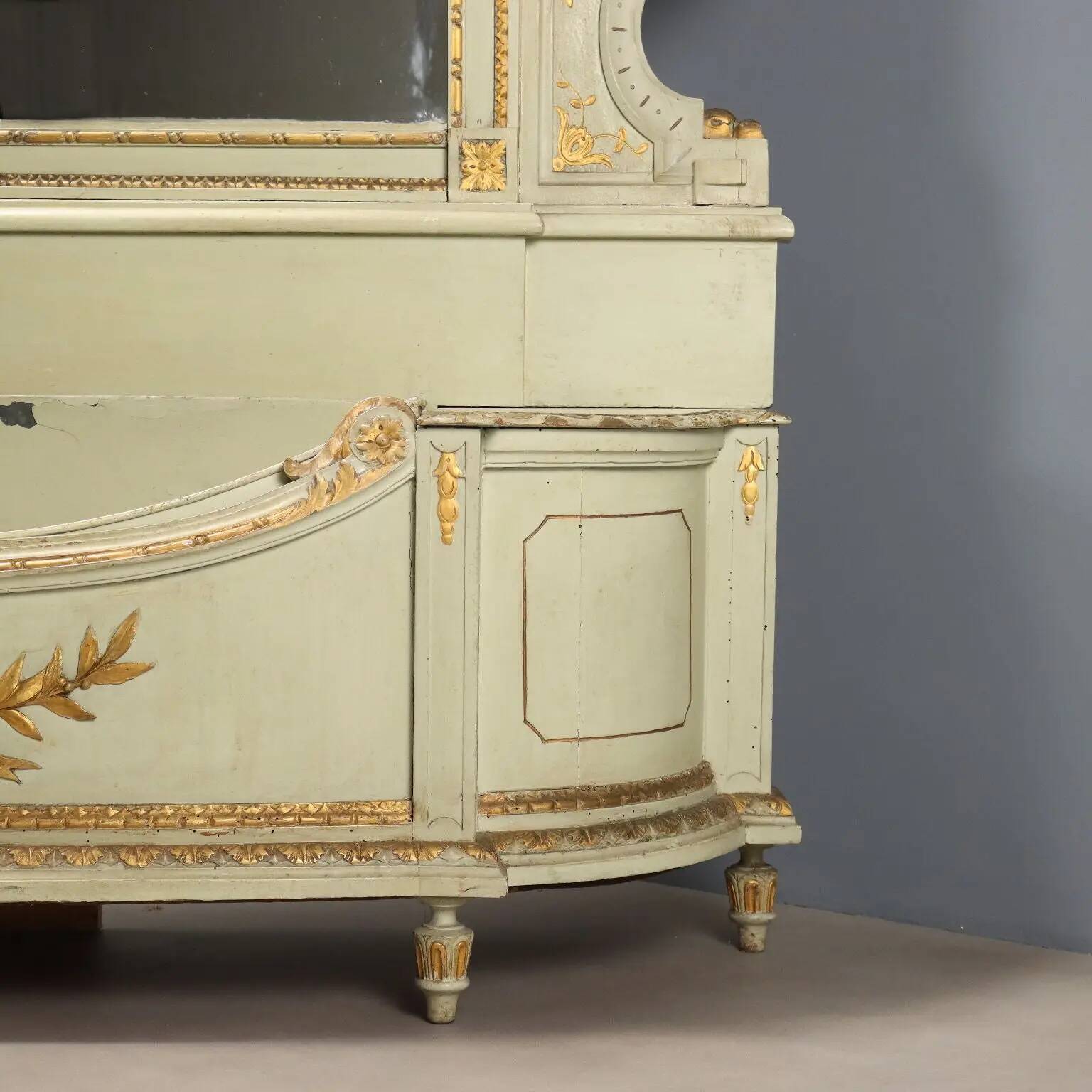 Antique neoclassical mirror in lacquered wood, 19th century