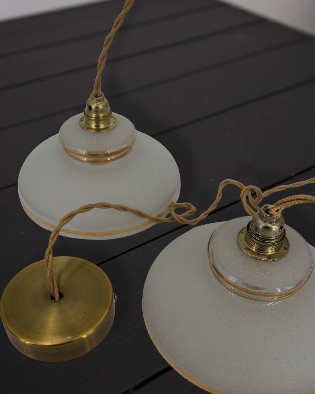 Frosted glass lamp
