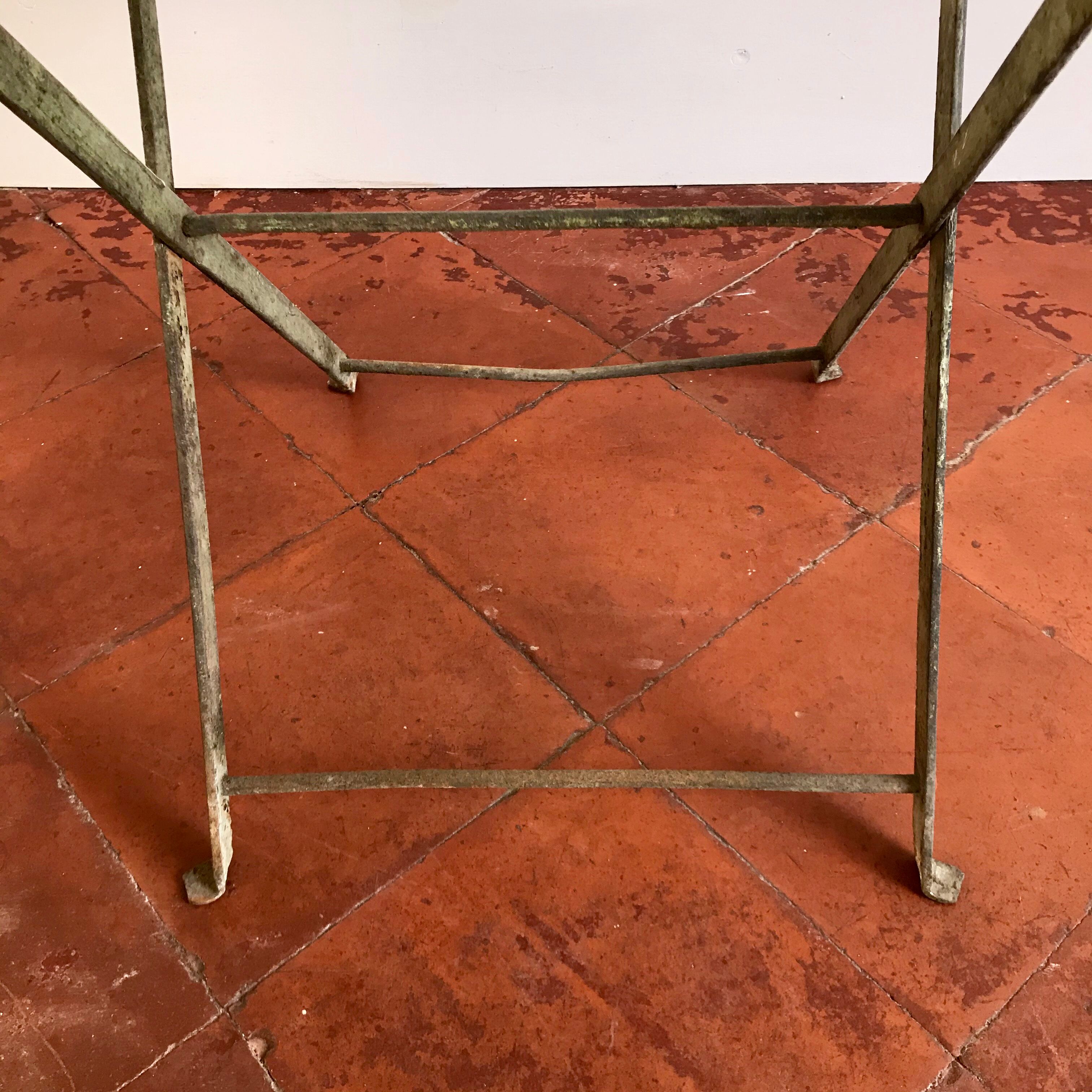 Folding garden chair