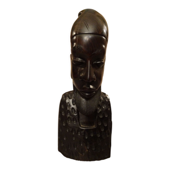 African bust