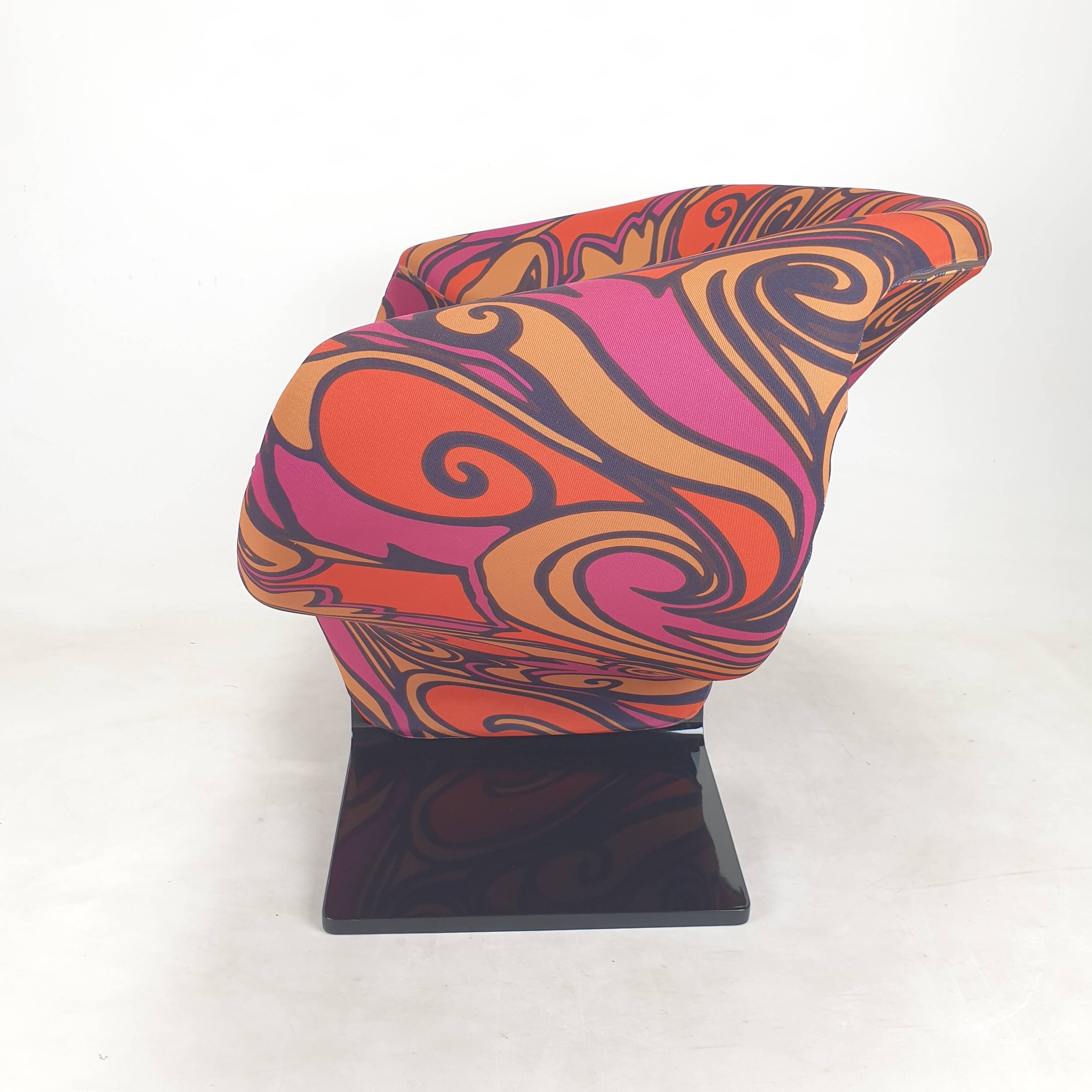 Artifort Ribbon Chair by Pierre Paulin for Artifort