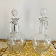 Wine pitchers or carafes in glass from the 19th century.