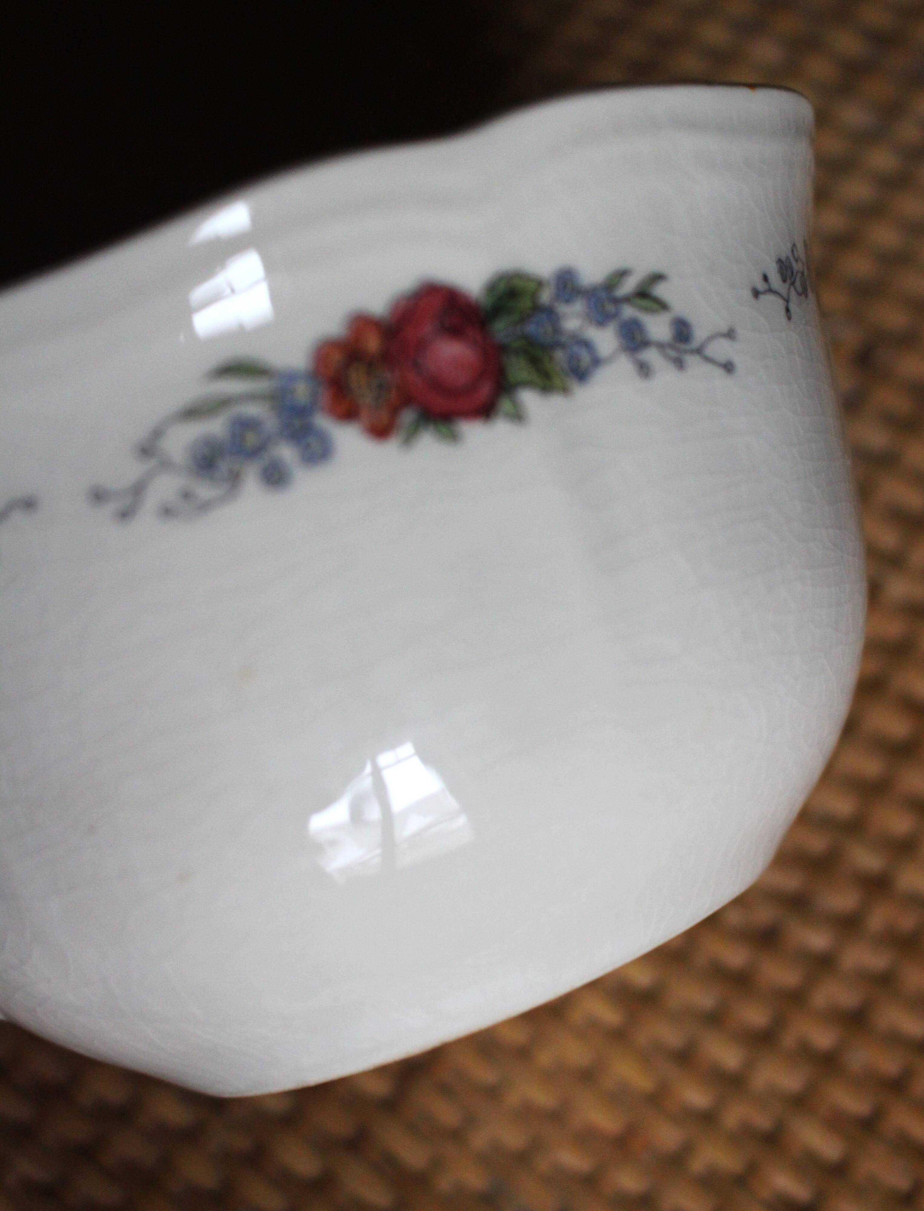 Ecru cup with flowers Alsace Sarreguemines pottery