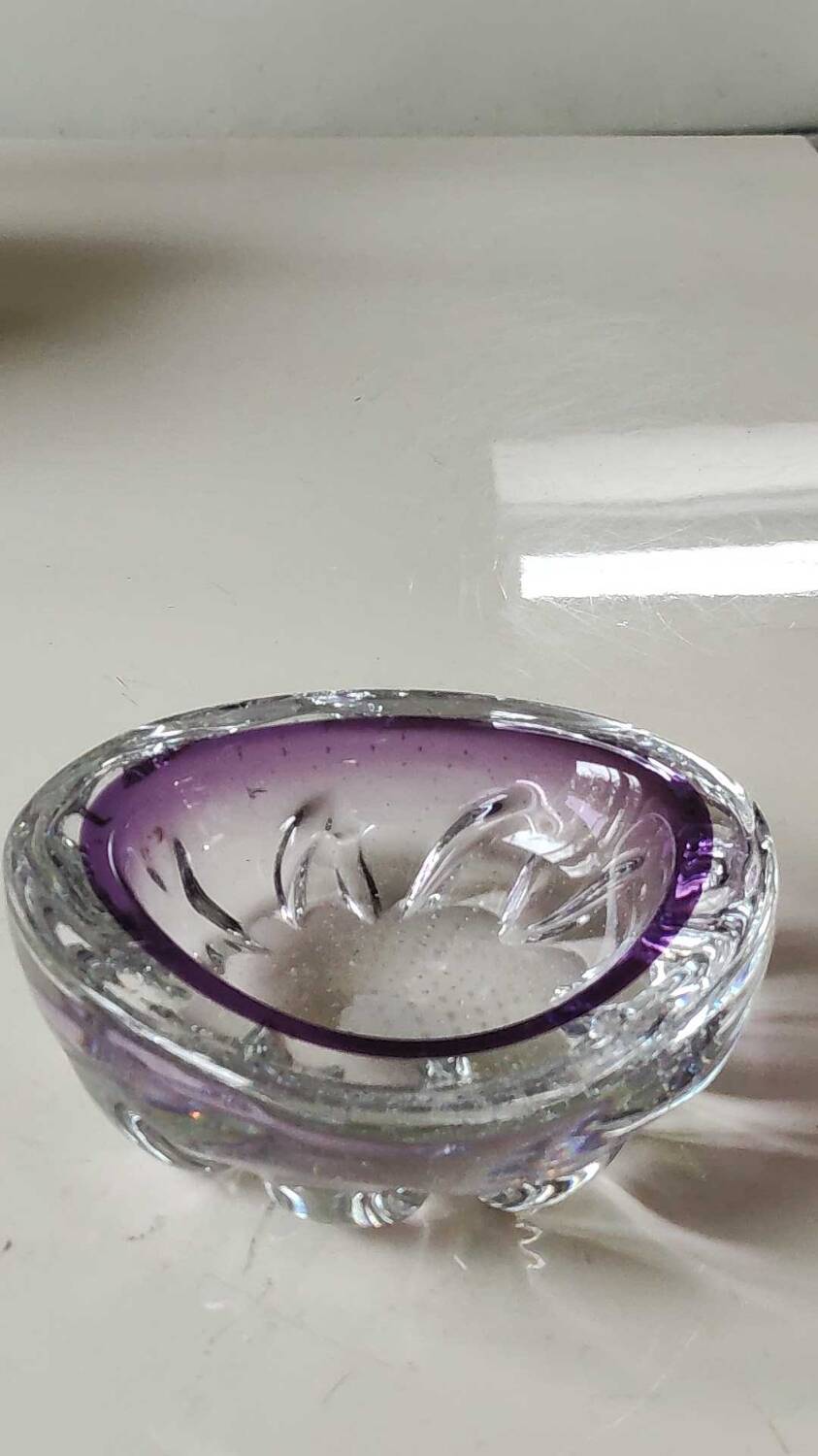 Murano bubble/Bullicante pocket emptier. Cross-pattern. Blown art glass. Diam 13 cm