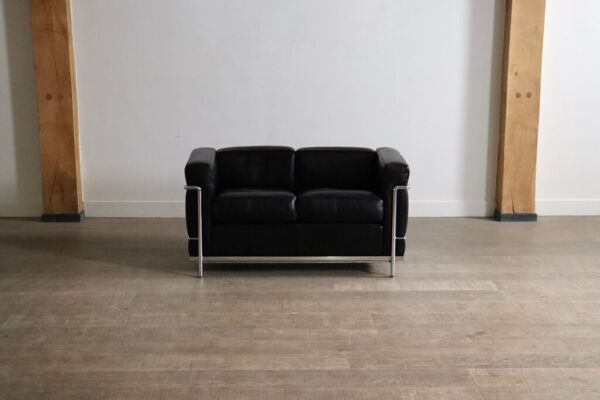 Canapé deux places vintage Cassina LC2 par Charlotte Perriand et Le Corbusier