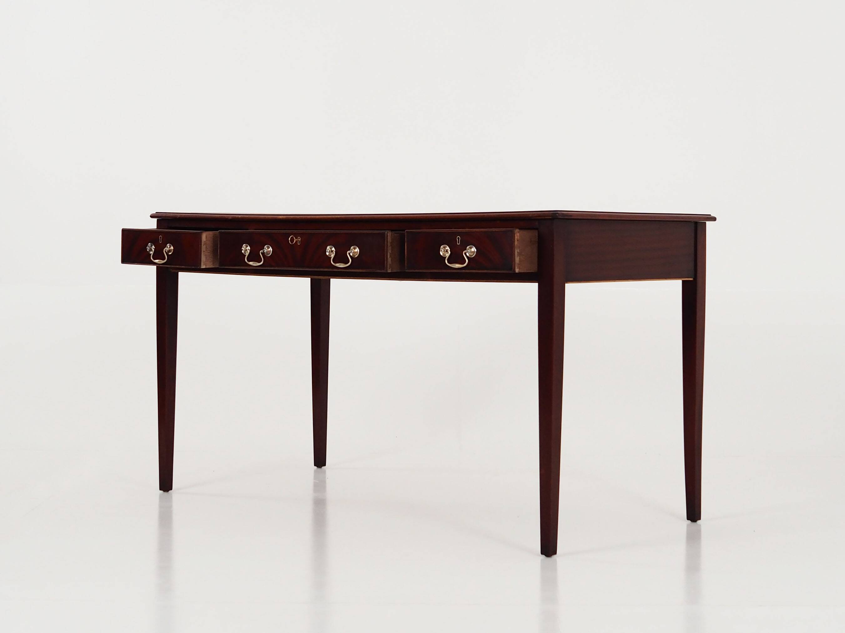 Mahogany desk, Danish design, 1970s, production: Denmark